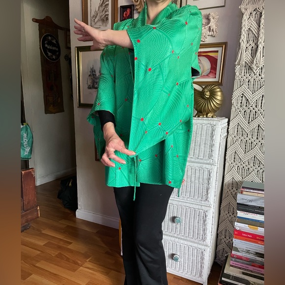 Green Silk Haori Kimono - Picture 2 of 14